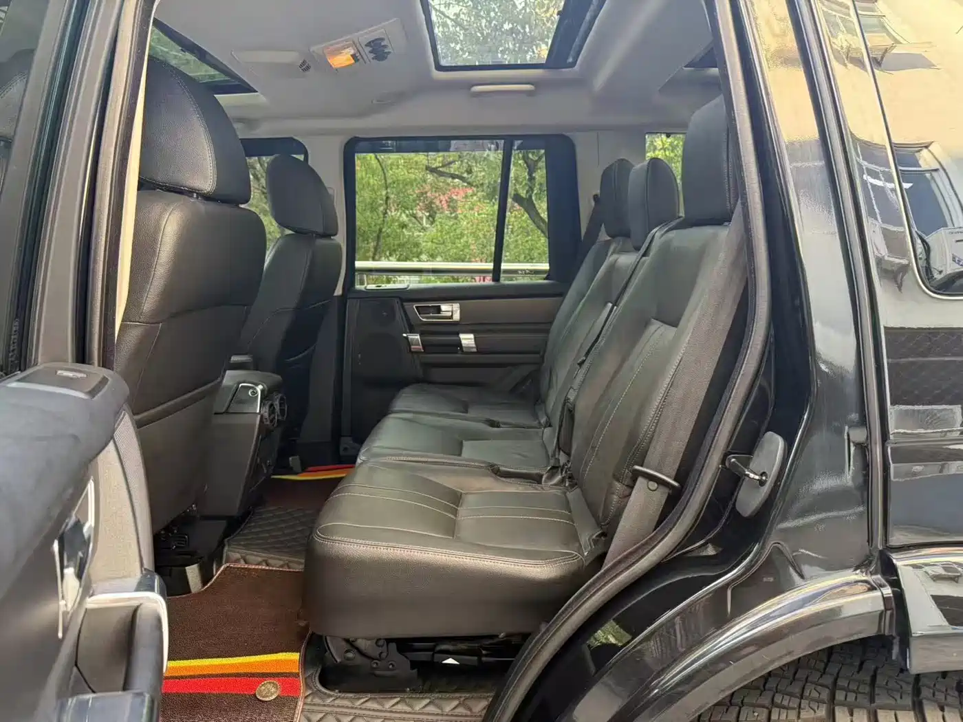 Land Rover Discovery 2012 5.0 V8 HSE фото 5