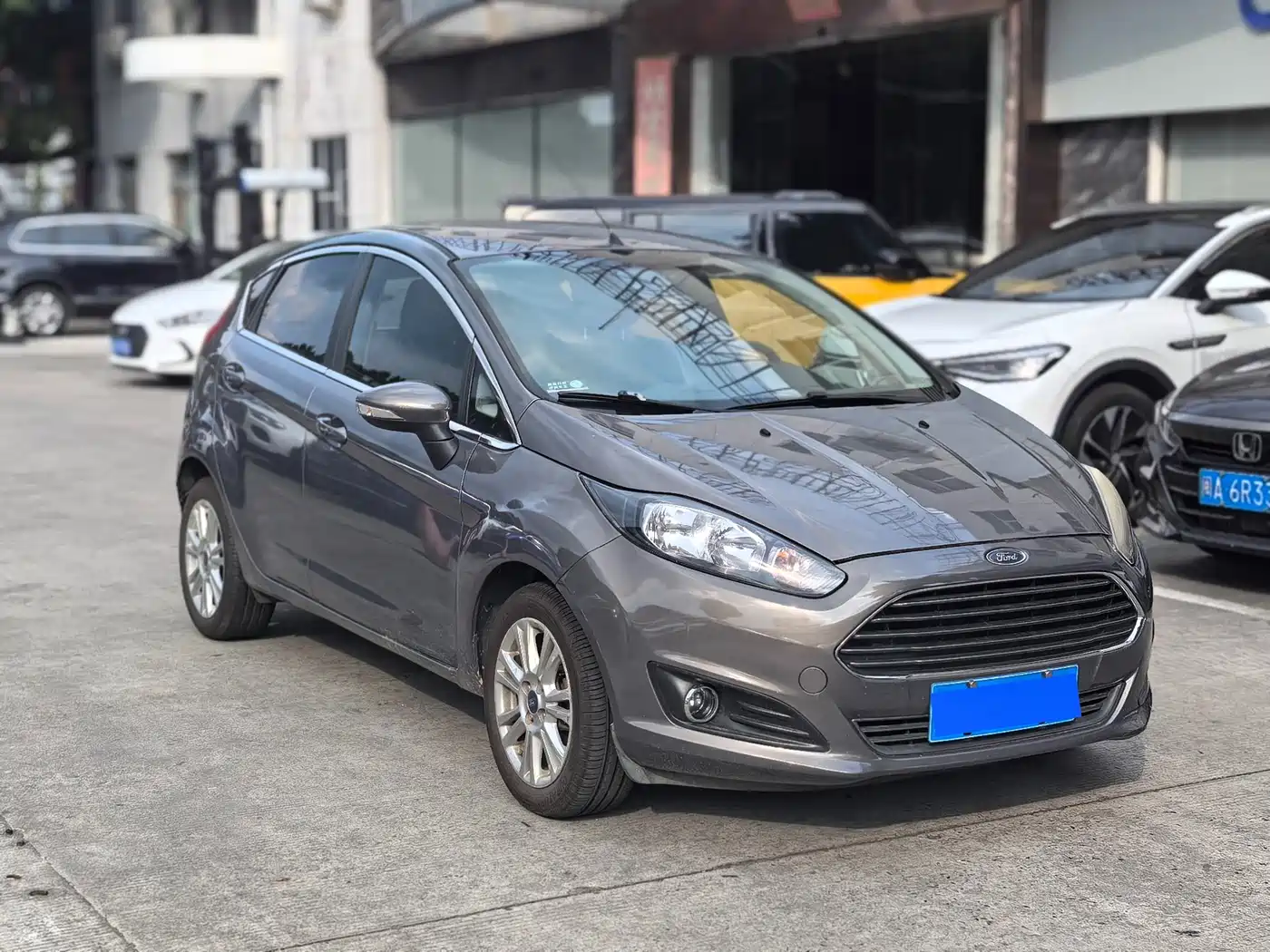 Ford Fiesta 2014 2013 Hatchback 1.5L Automatic Fashion