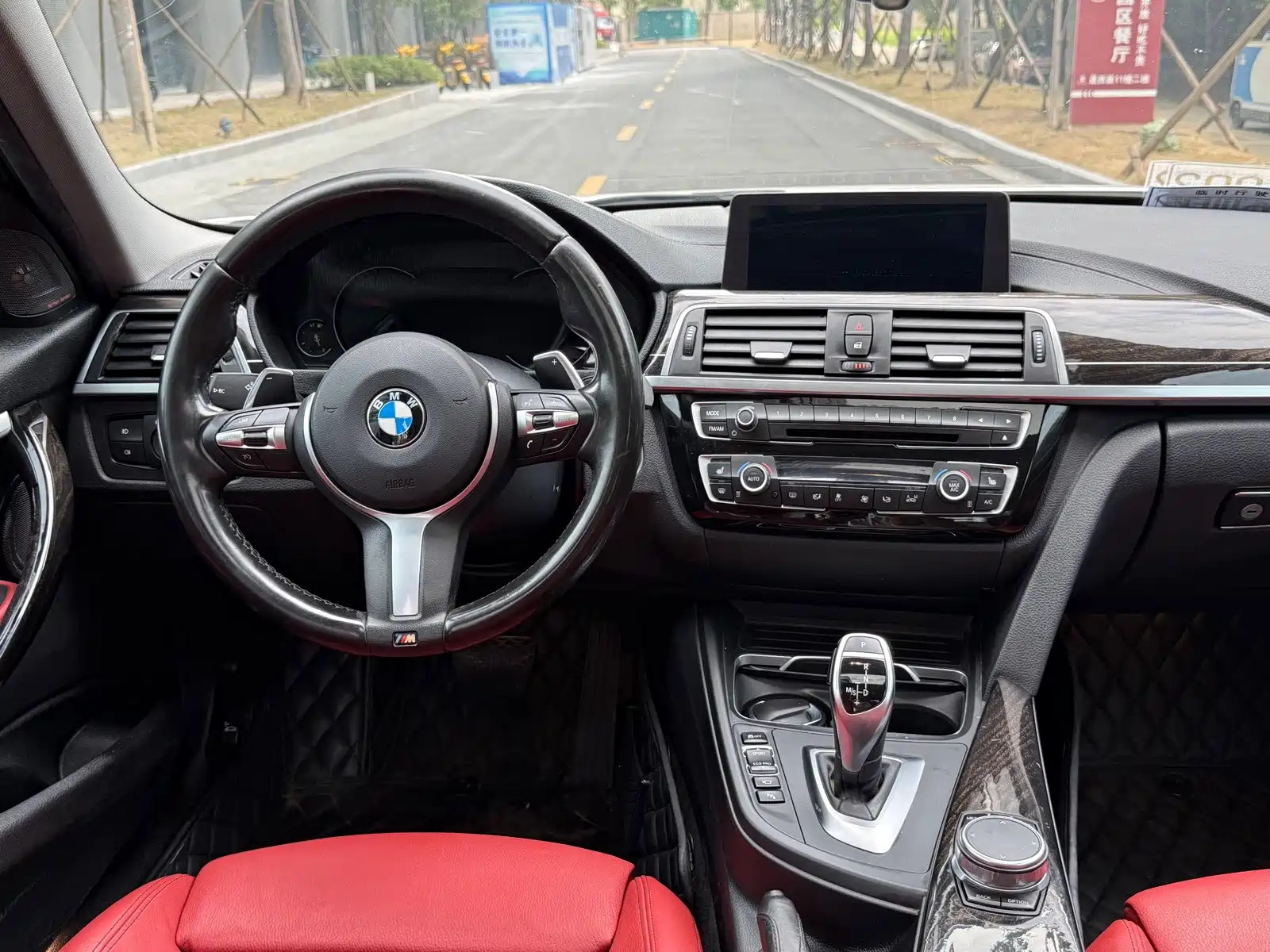 Фото 20 - BMW 3 Series