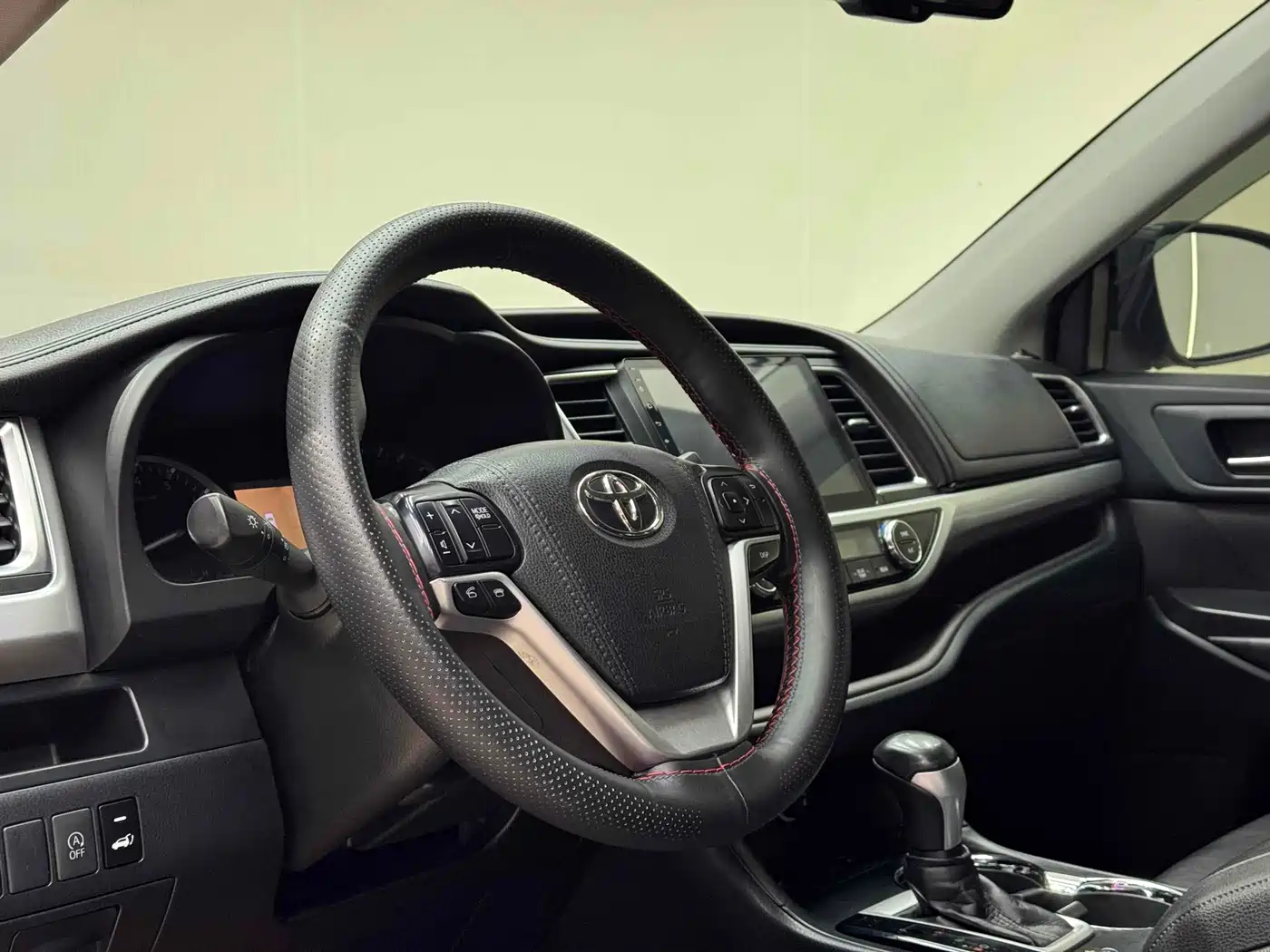 Toyota Highlander 2017 2.0T 4WD Premium 7-Seater фото 12