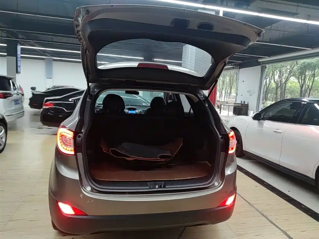 Hyundai Beijing Hyundai ix35 2015 2.0L Automatic 2WD Smart China V фото 19