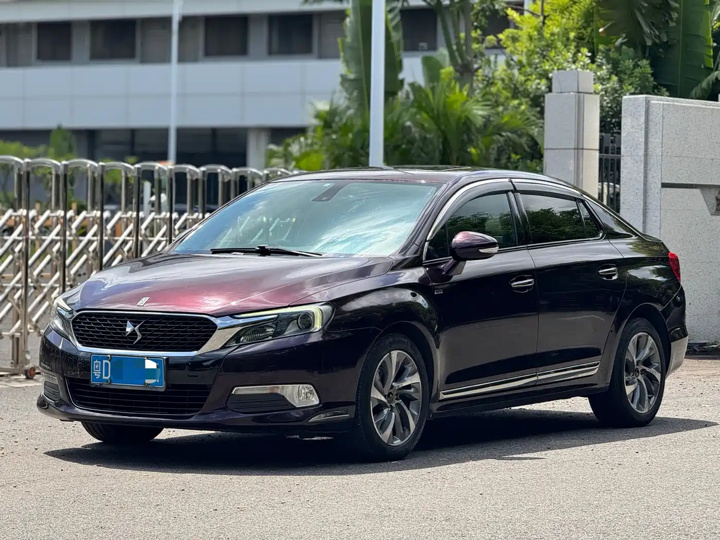 DS 5LS 2015 2014 1.6T Elegance THP160