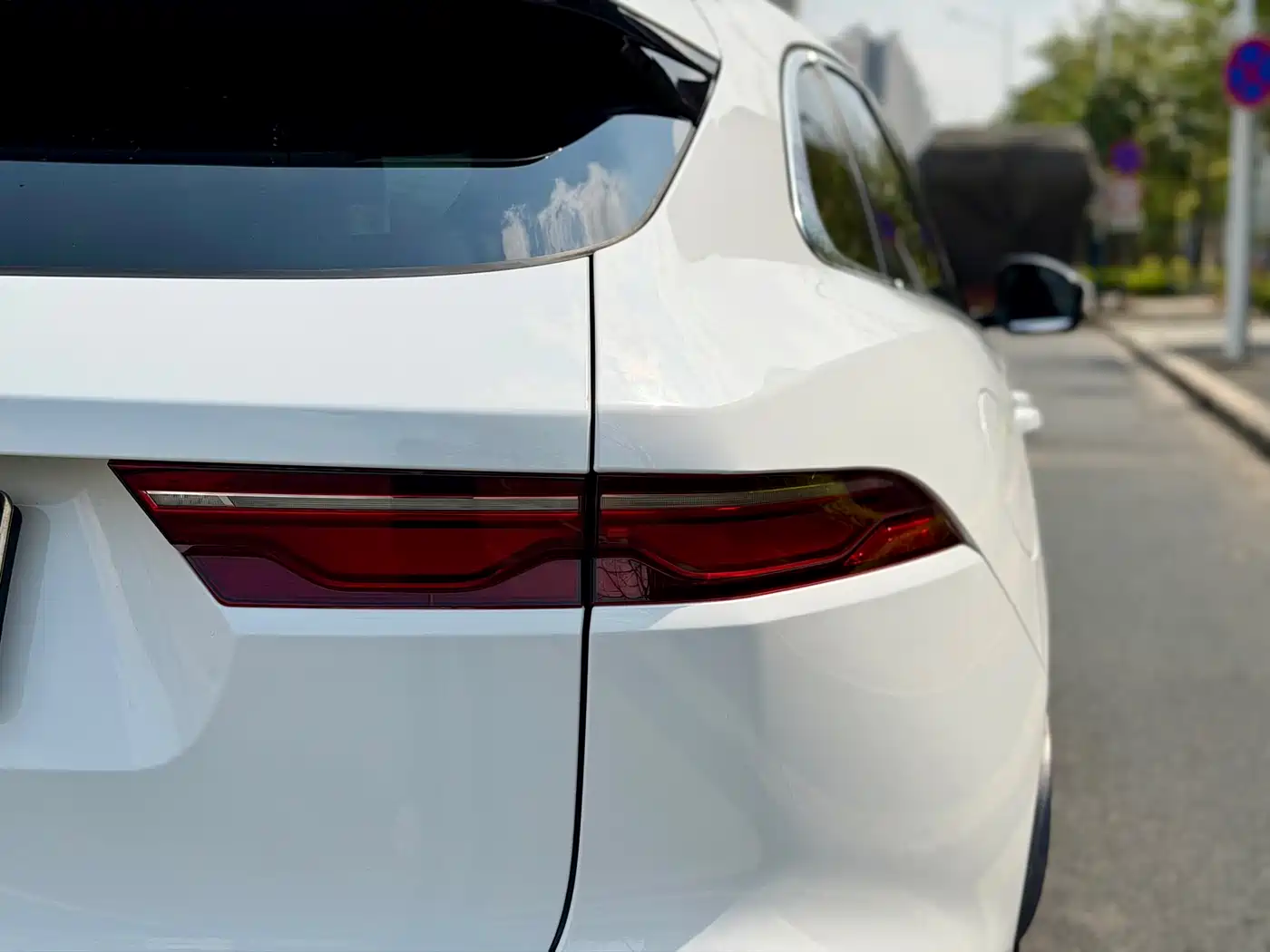 Jaguar F-PACE 2021 250PS R-Dynamic S фото 11