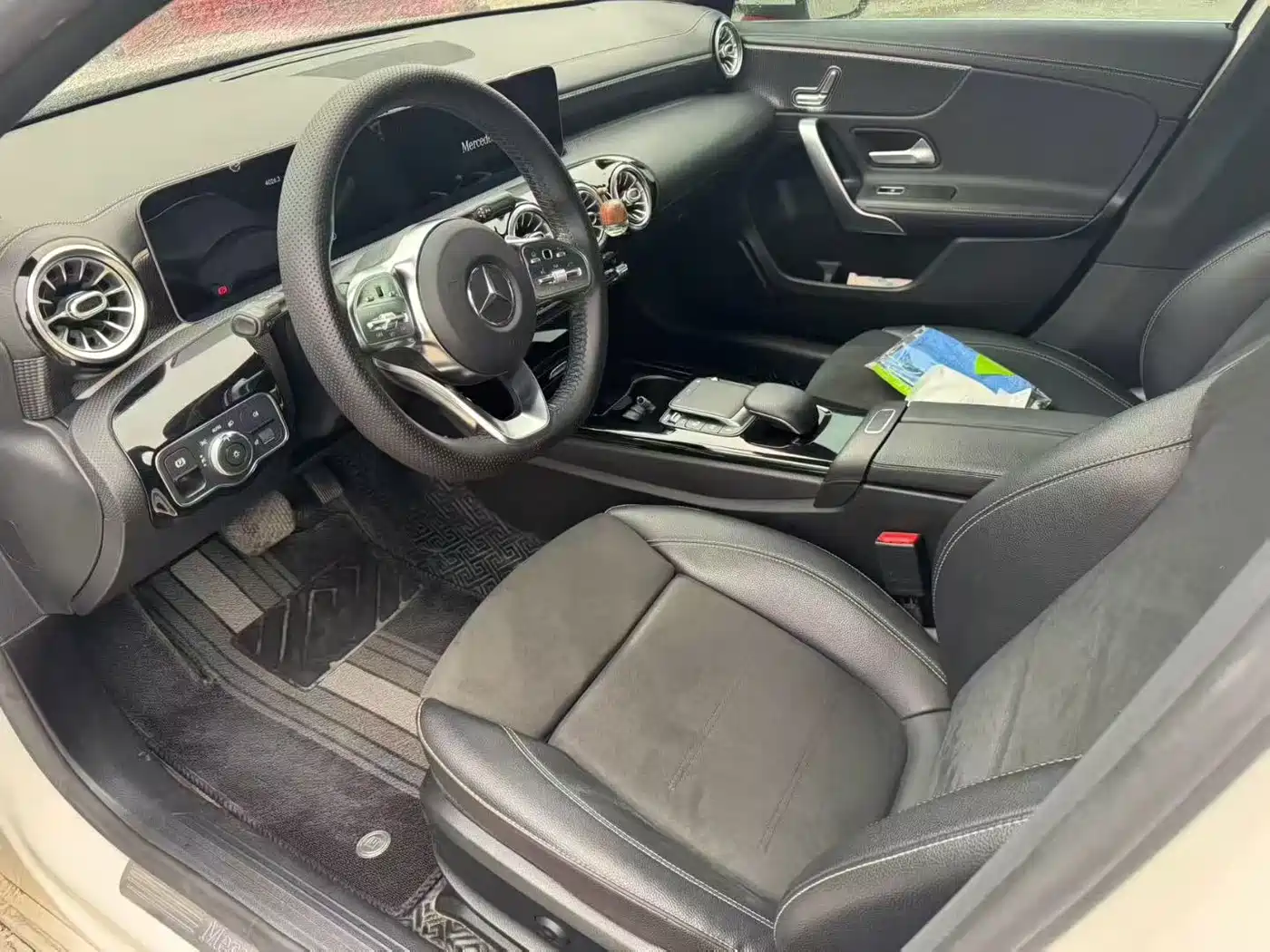 Mercedes-Benz A-Class 2020 A 180 L Sport Sedan фото 3