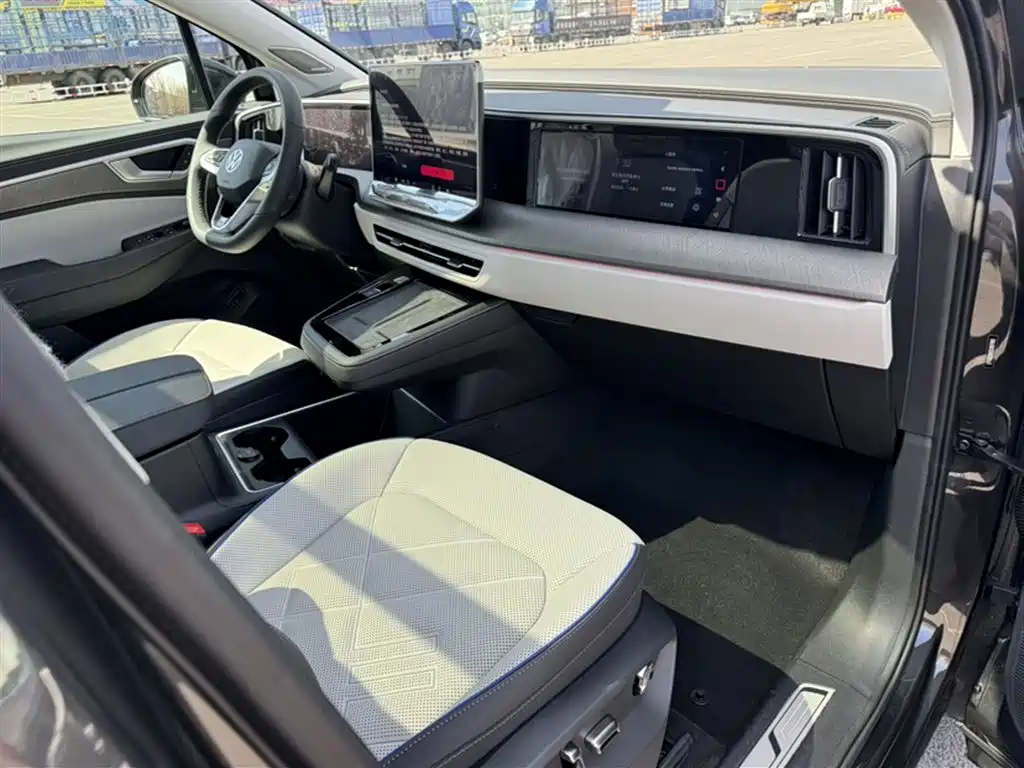 Volkswagen Talagon 2025 450TSI R-Line 6-Seater фото 20