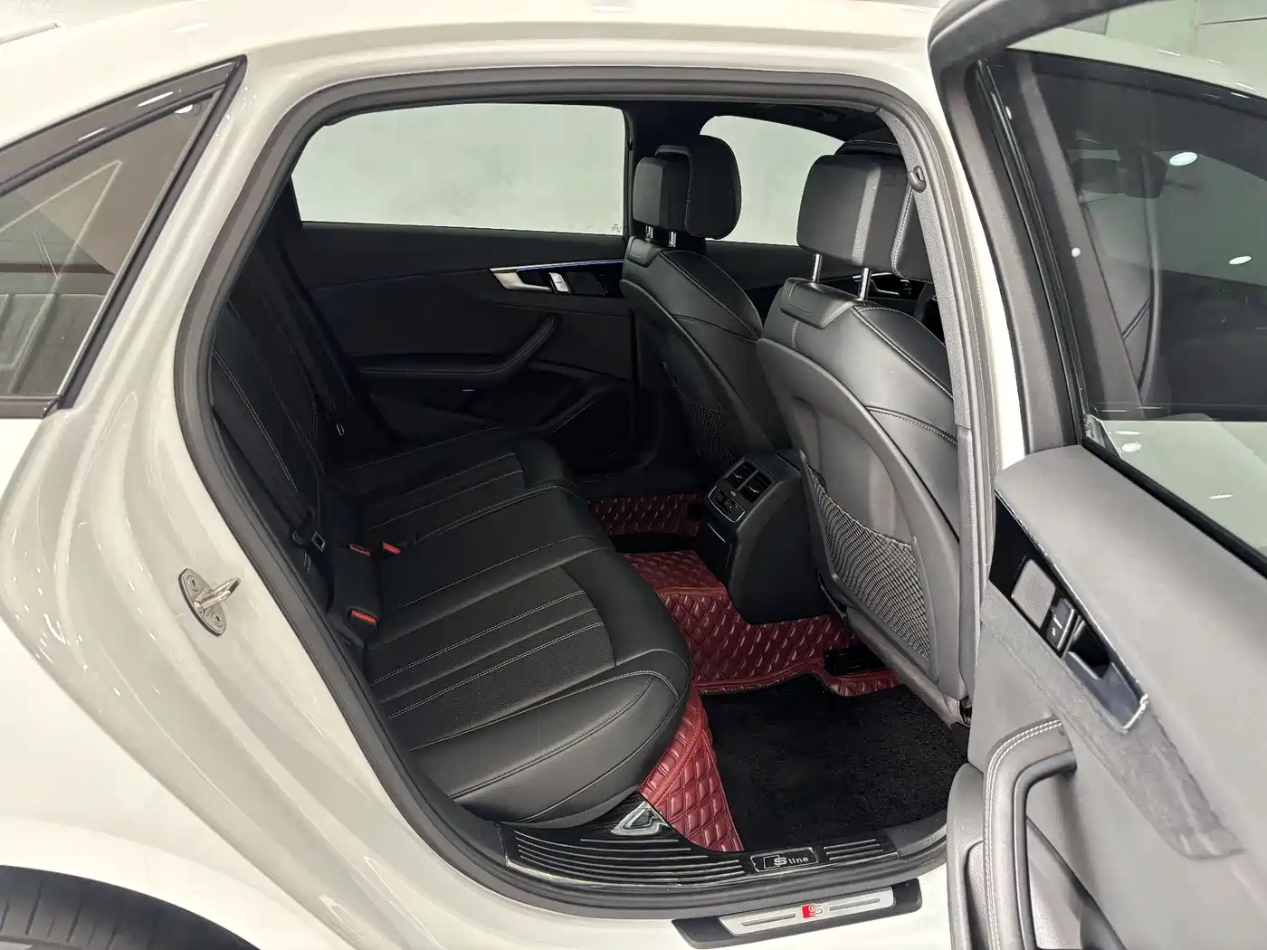 Audi A4L 2024 40 TFSI Luxury Dynamic фото 25