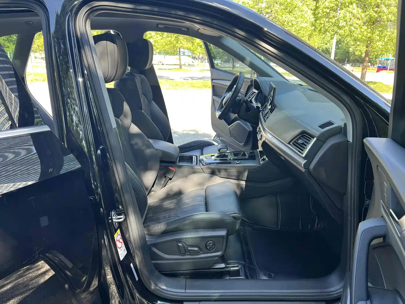 Audi Q5L 2023 40T Luxury Dynamic фото 7
