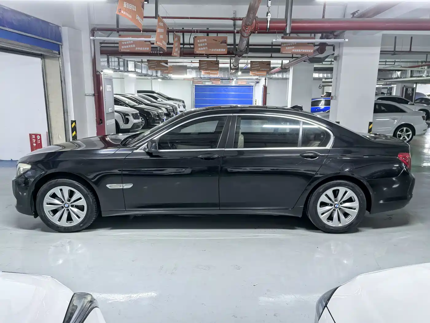 BMW 7 Series 2009 730Li Luxury фото 4