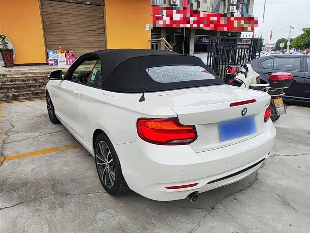 BMW 2 Series (Import) 2018 220i Convertible Coupe Sport Design Package фото 5