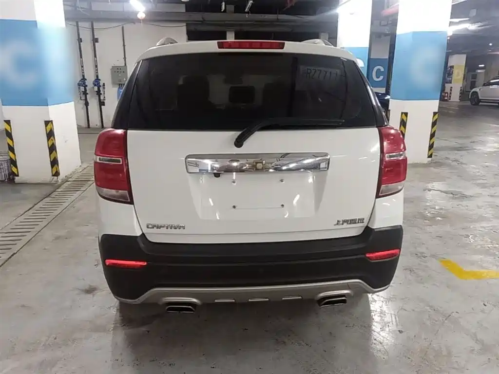 Chevrolet Captiva 2017 2.4L 2WD Luxury Edition 7-Seater фото 6