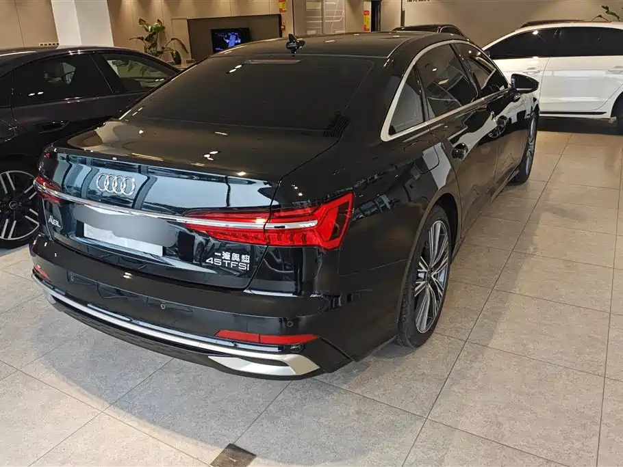 Audi A6L 2023 Facelift 45 TFSI Premium Dynamic фото 3