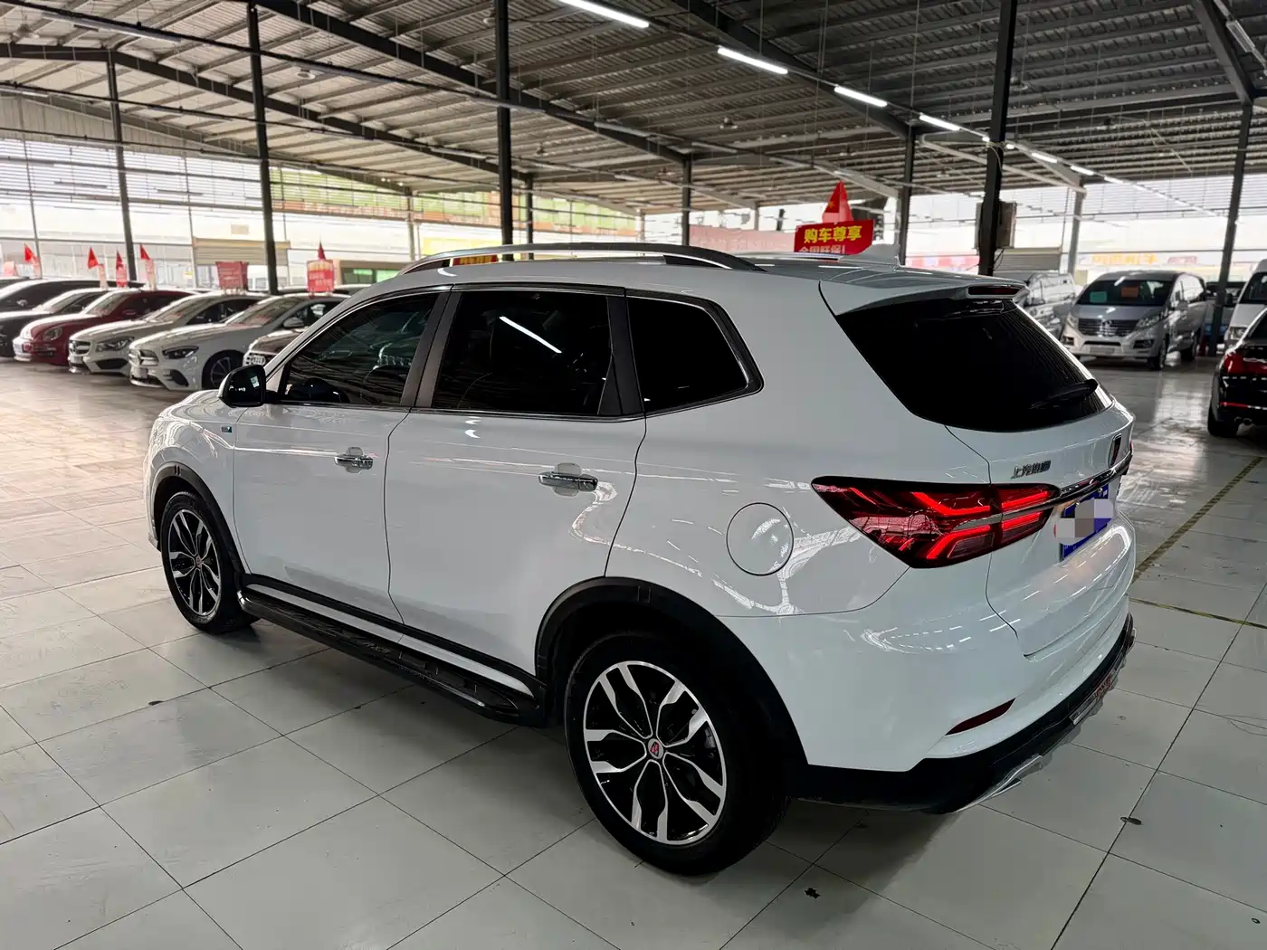 Roewe RX5 2017 2016 30T 4WD Automatic Internet Premium Edition