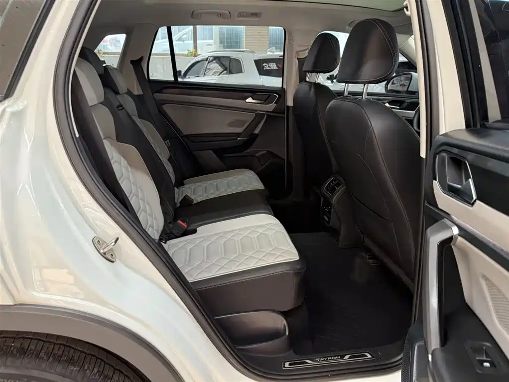Volkswagen Tayron 2023 280TSI 2WD Luxury Plus Advanced Edition фото 22