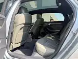 Photo 13 - Audi A6L