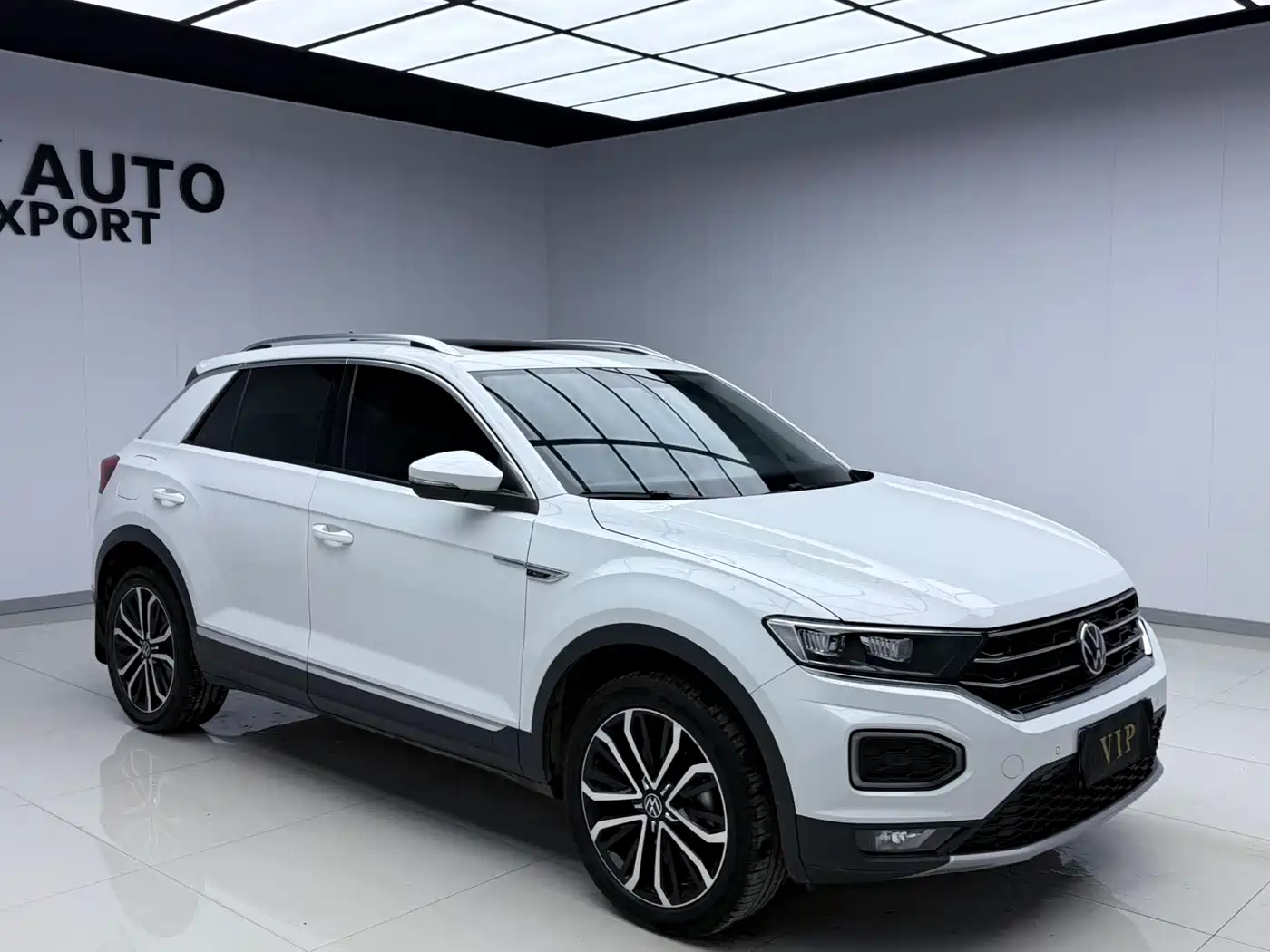 VOLKSWAGEN T ROC EXPLORING SONGS