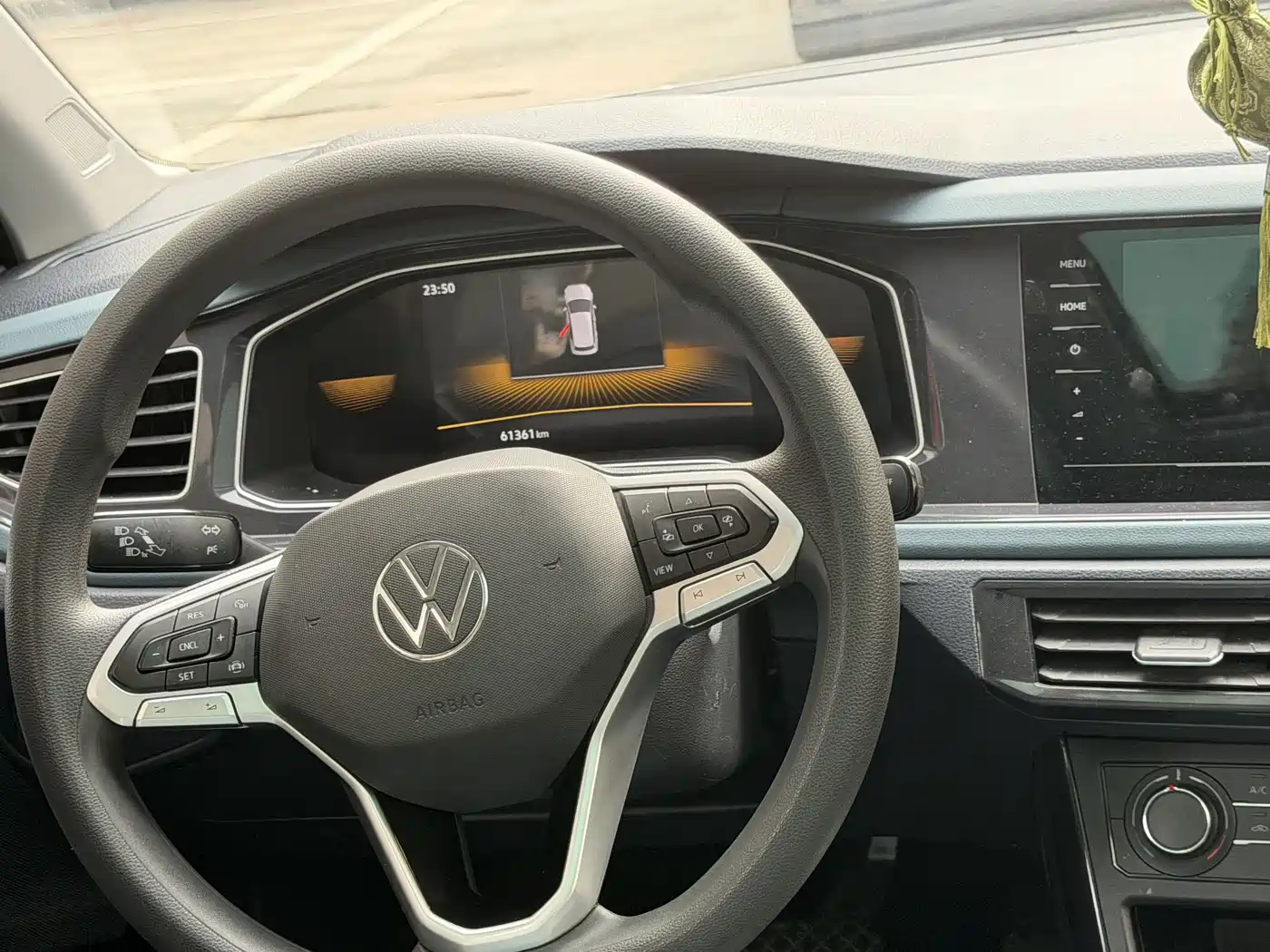 Volkswagen Lavida 2023 Xinrui 1.5L Auto Xinyi Edition фото 14