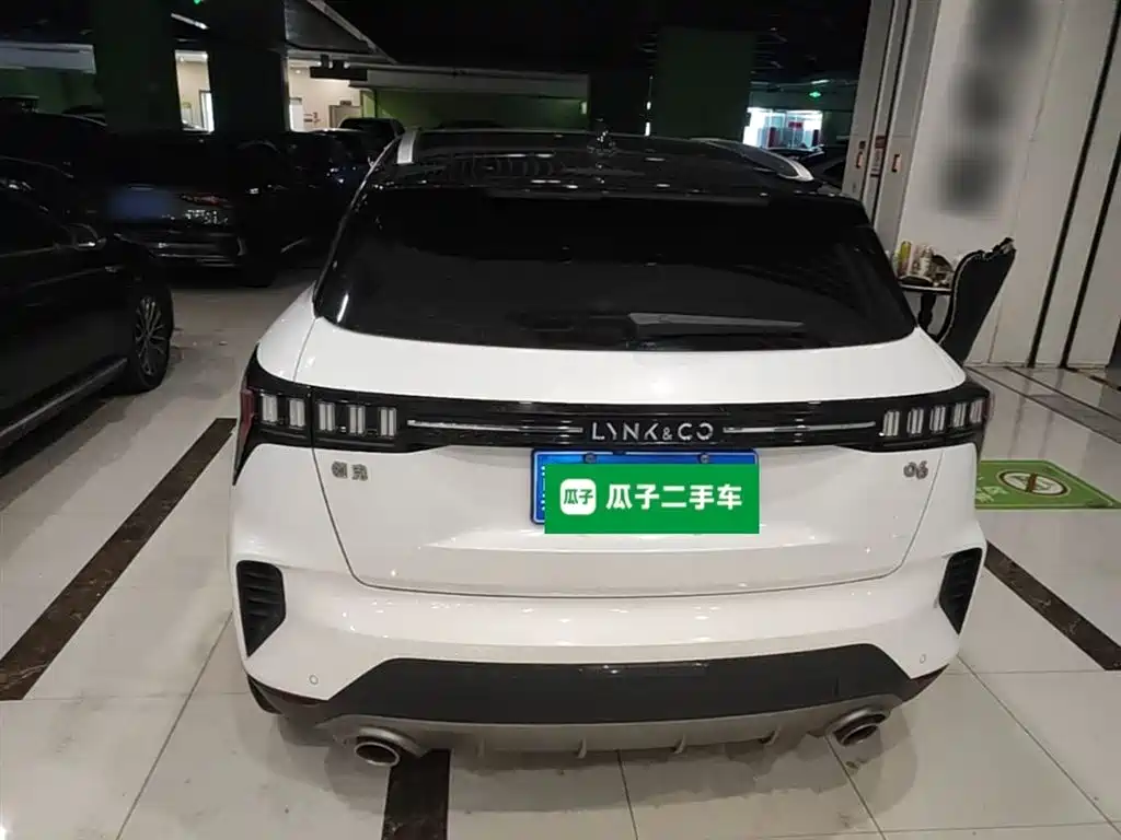 Lynk & Co 06 2020 1.5T Halo фото 6