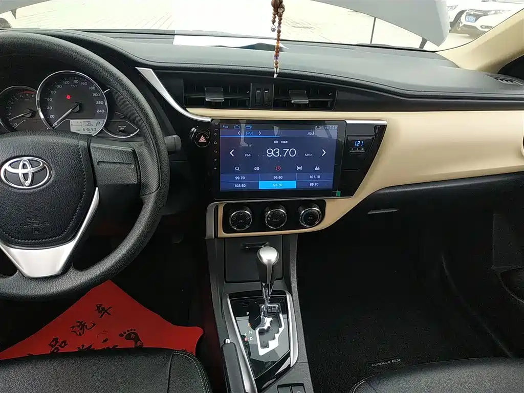 Toyota Corolla 2017 Facelift 1.2T S-CVT GL фото 9