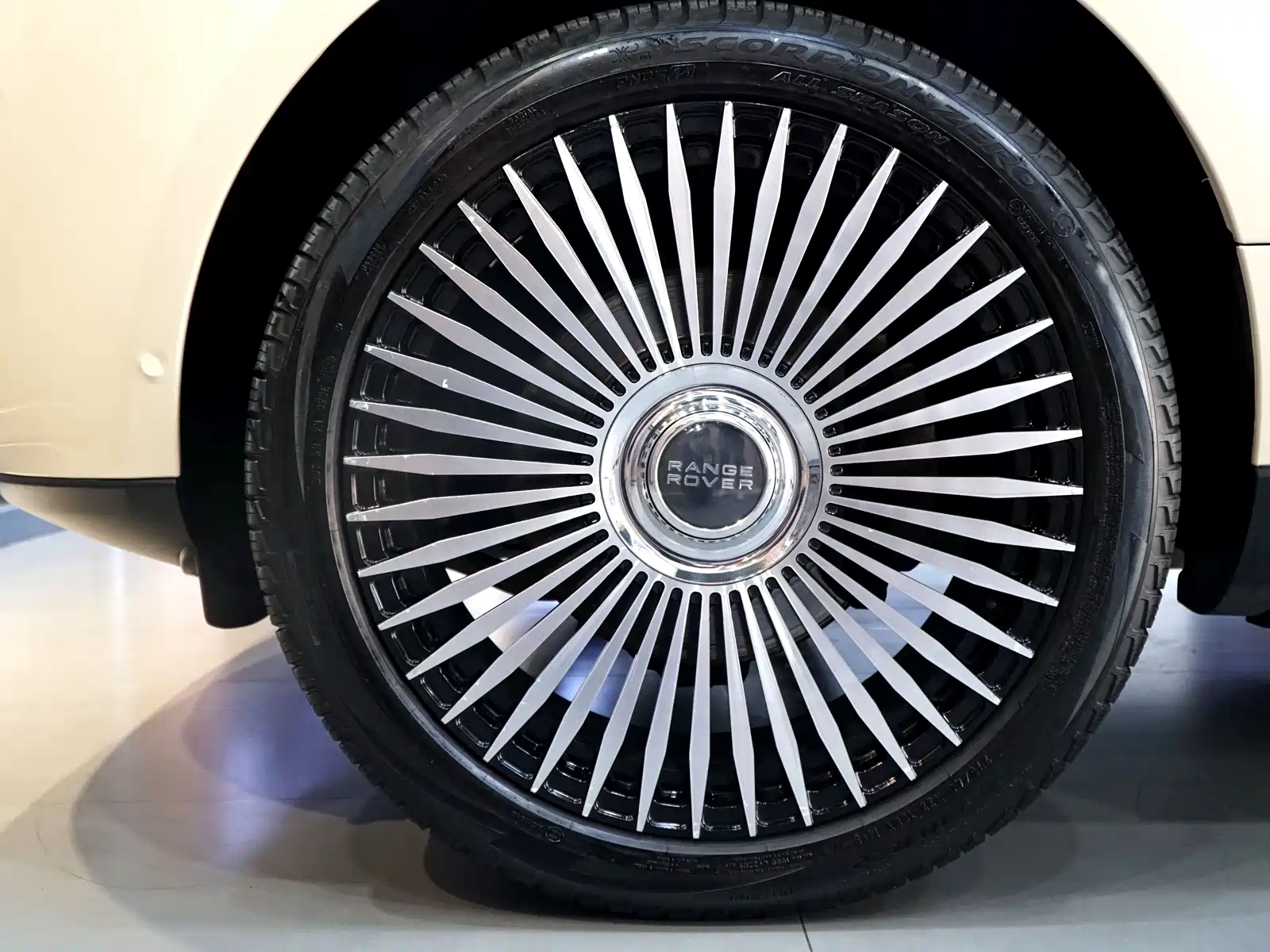 Фото 22 - Land Rover Range Rover