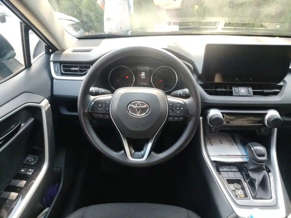Toyota RAV4 2025 2024 2.0L CVT FWD Urban Edition