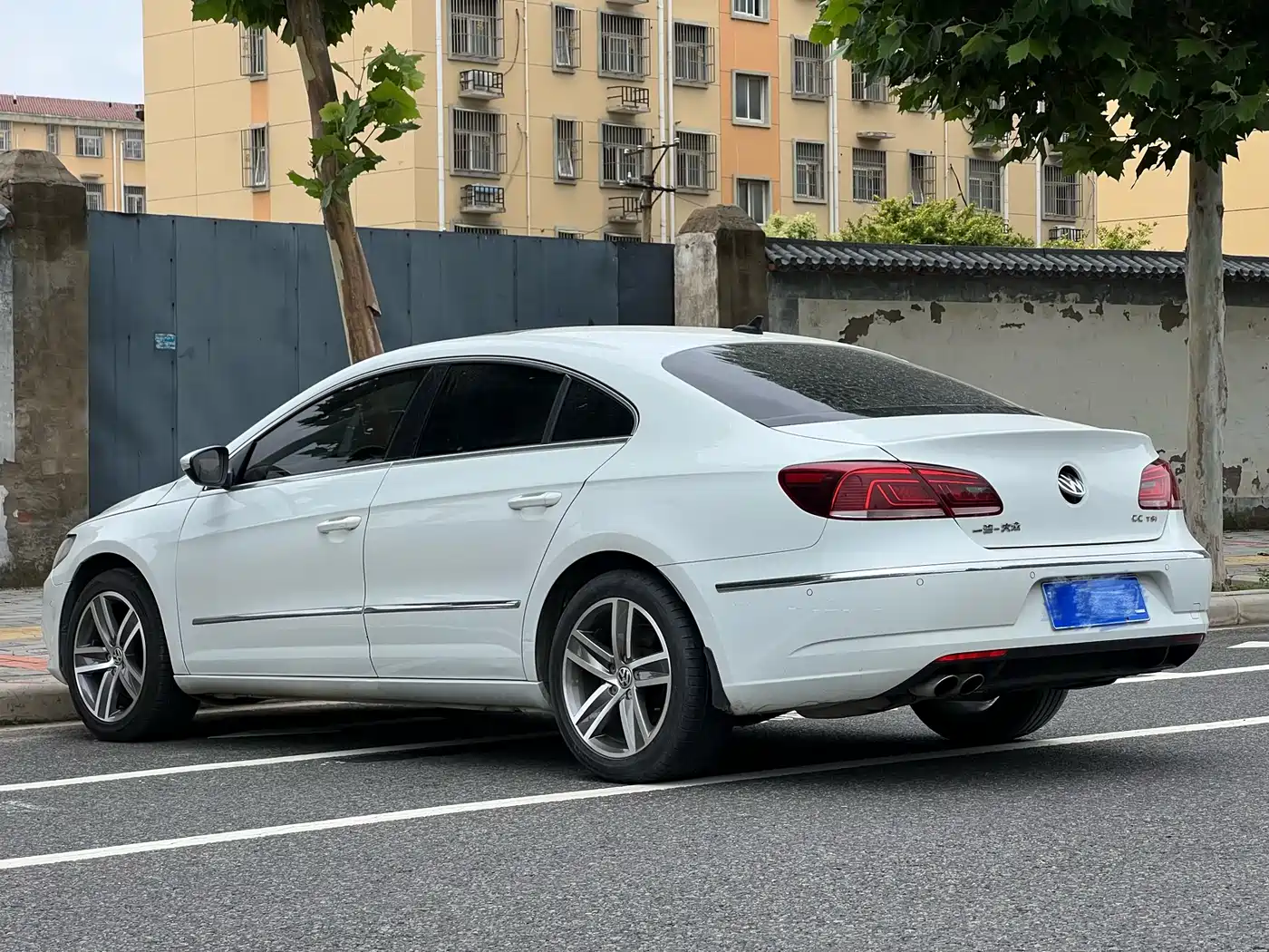 Volkswagen FAW-Volkswagen CC 2015 1.8TSI Luxury фото 13