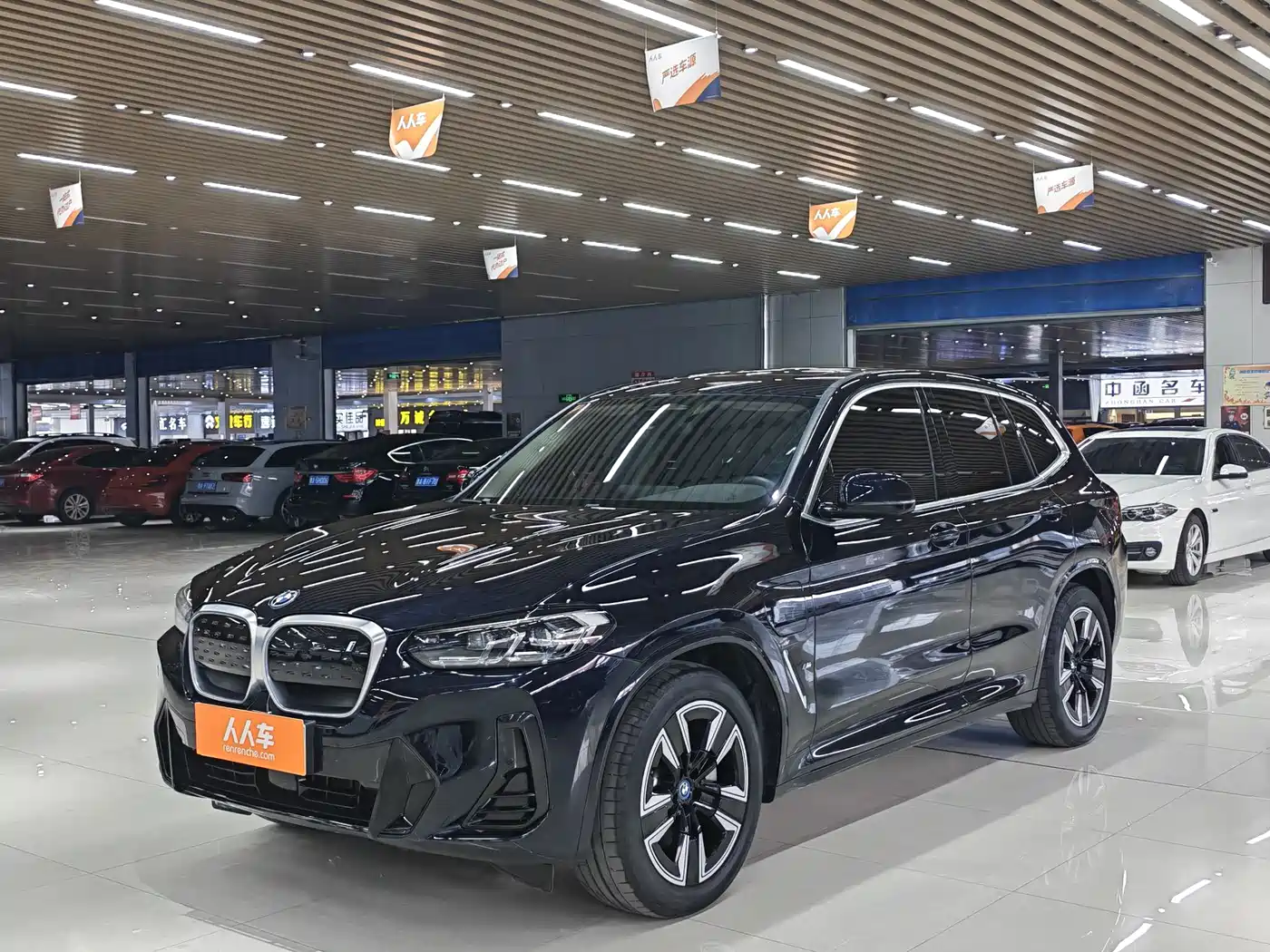 BMW iX3 2023 Leading Type