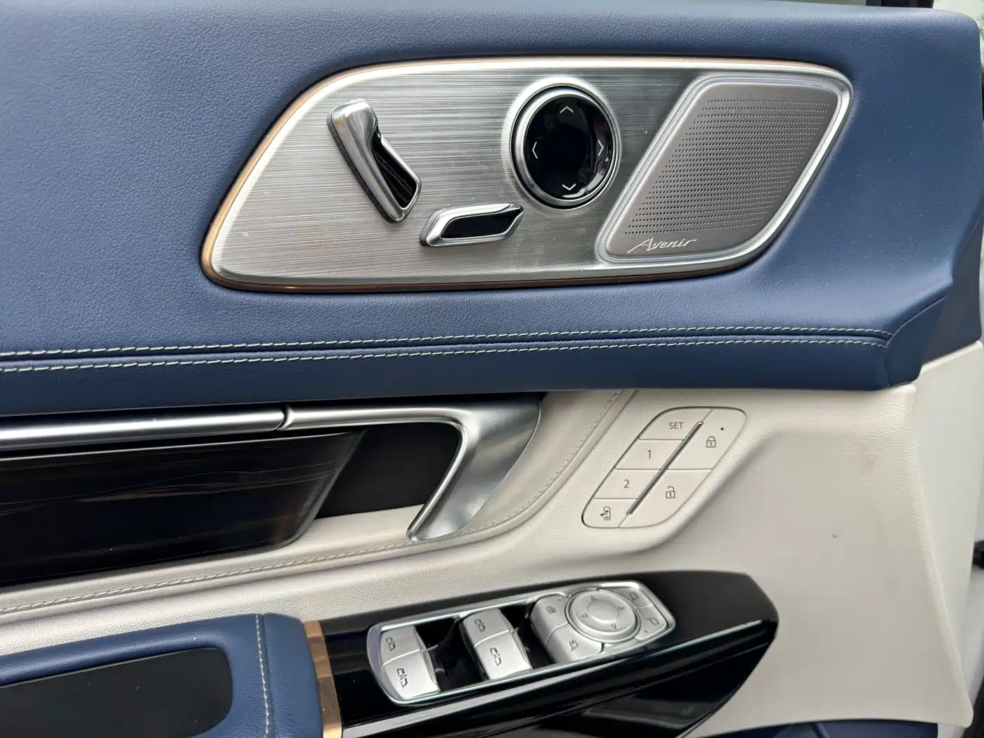 Buick Century 2023 2.0T 6-Seat World Edition фото 14
