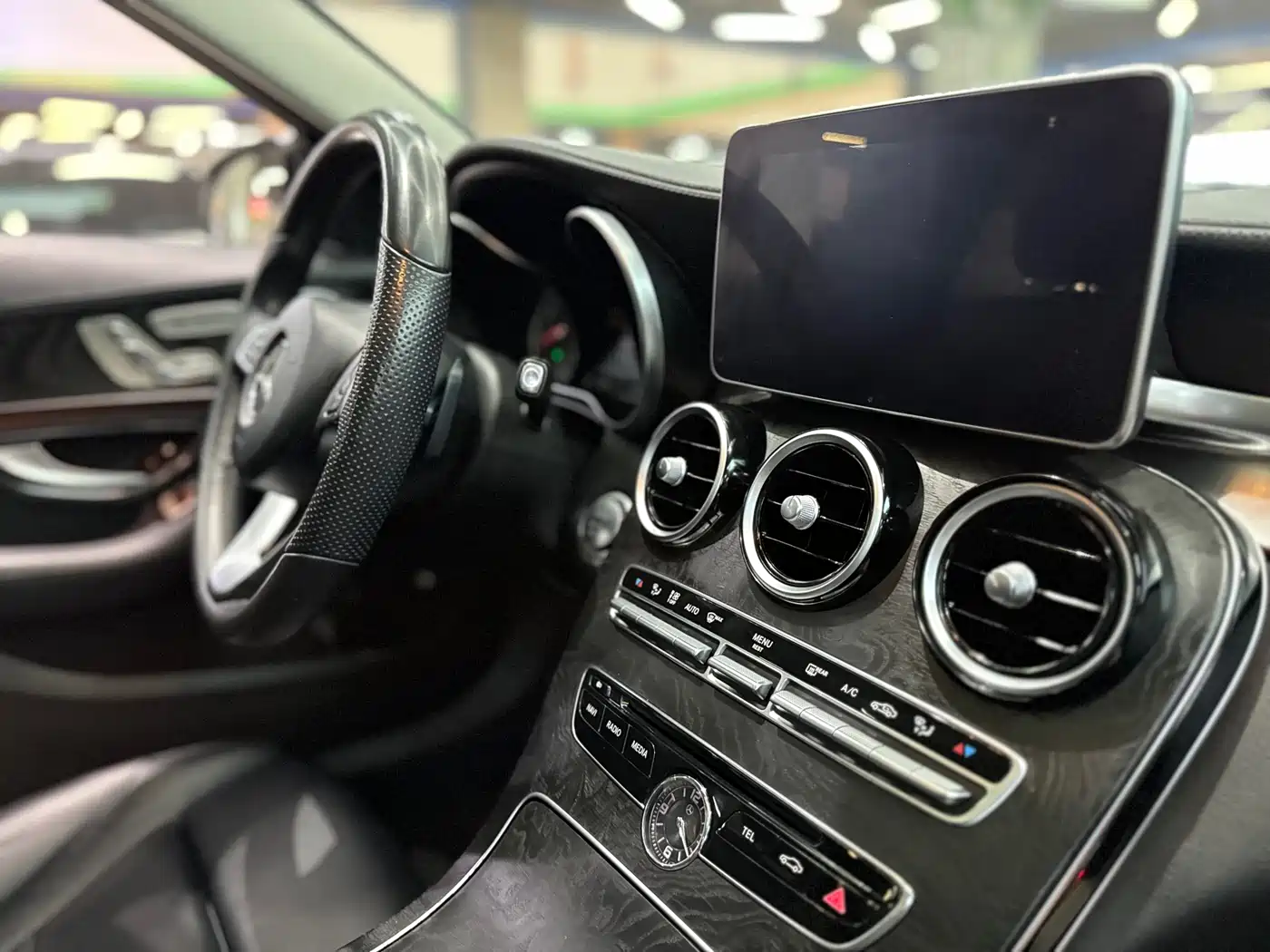 Mercedes-Benz C-Class 2015 C 300 L Sport фото 33
