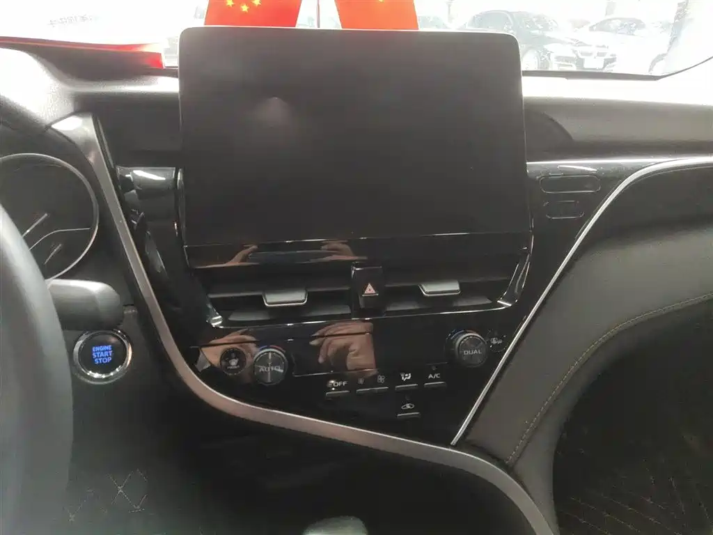 Toyota Camry 2021 2.0G Luxury Edition фото 13