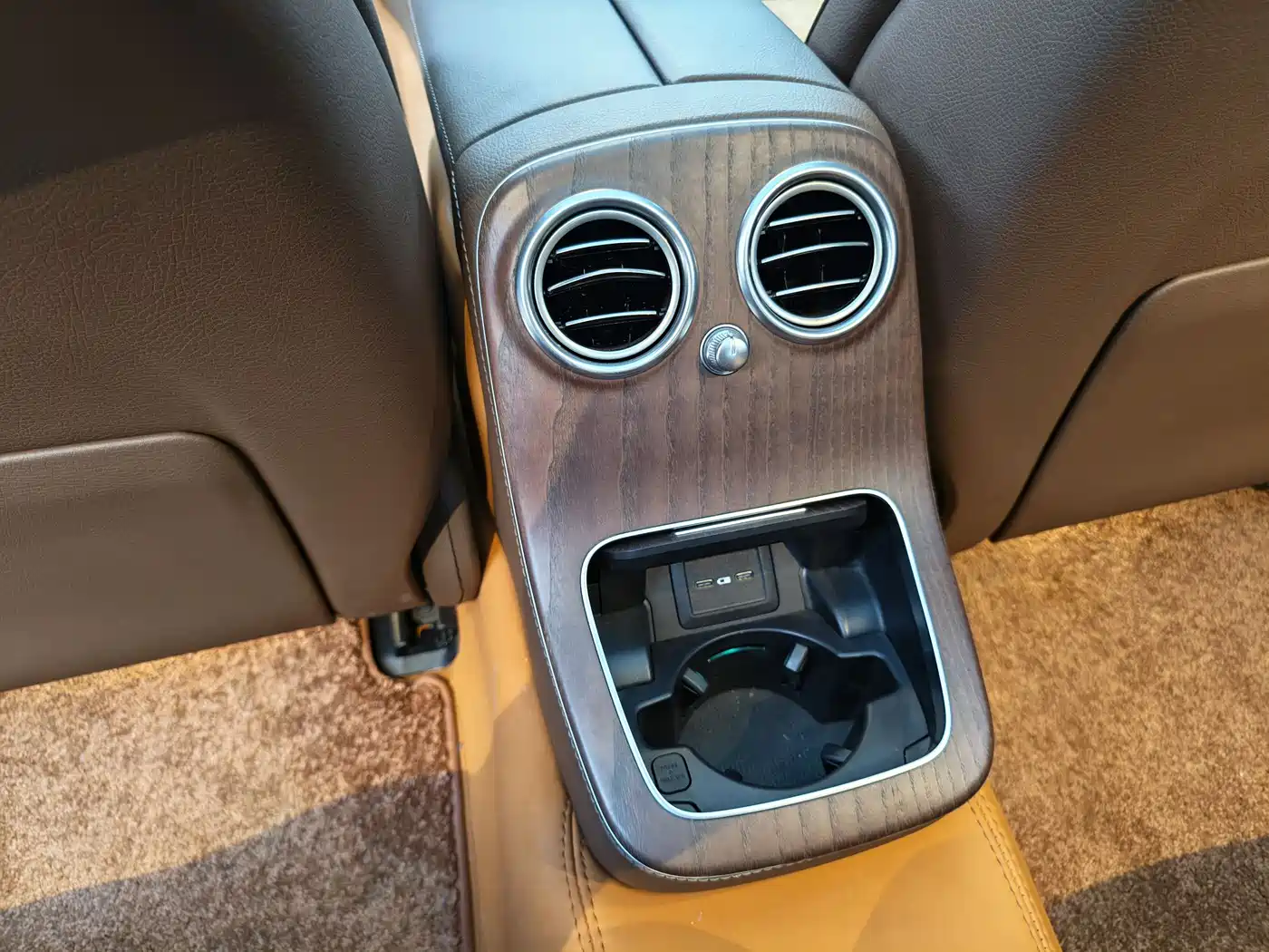 Mercedes-Benz E-Class 2021 E 300 L Luxury фото 13