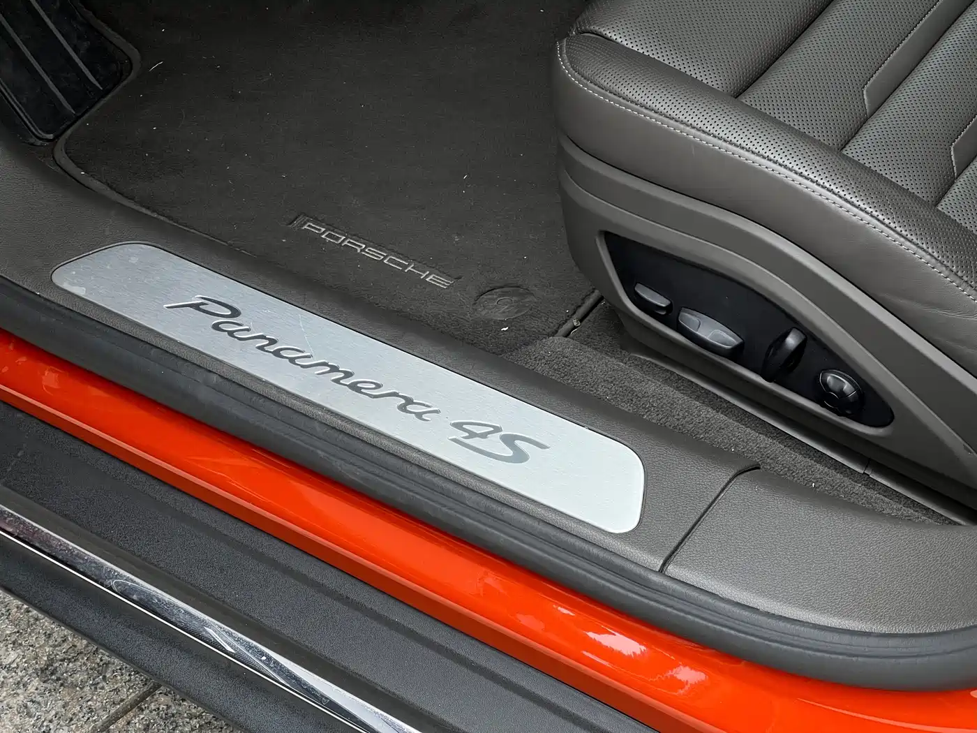 Porsche Panamera 2023 Panamera 4S Executive Long Wheelbase 2.9T фото 24