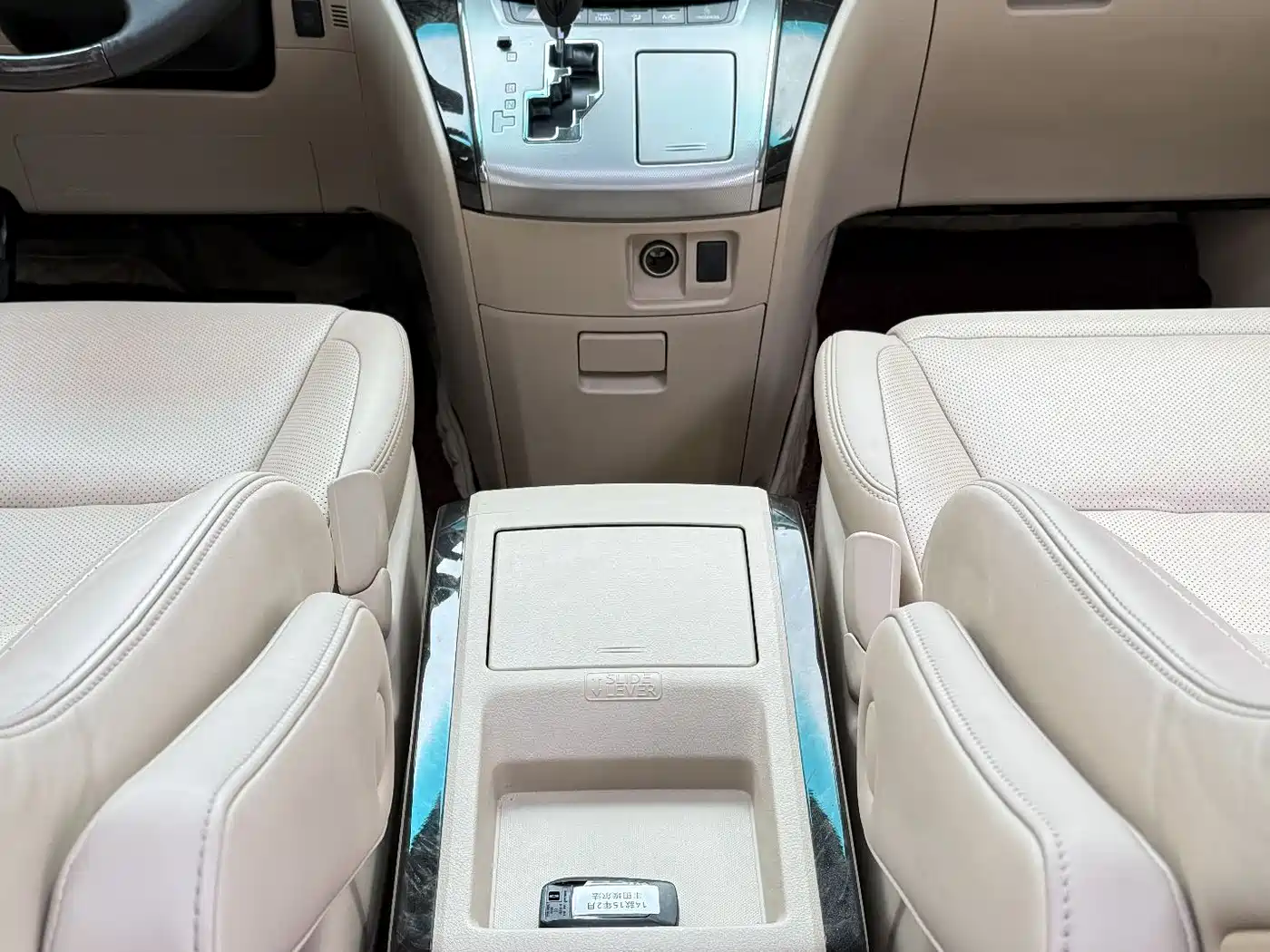 Toyota Alphard фото 13