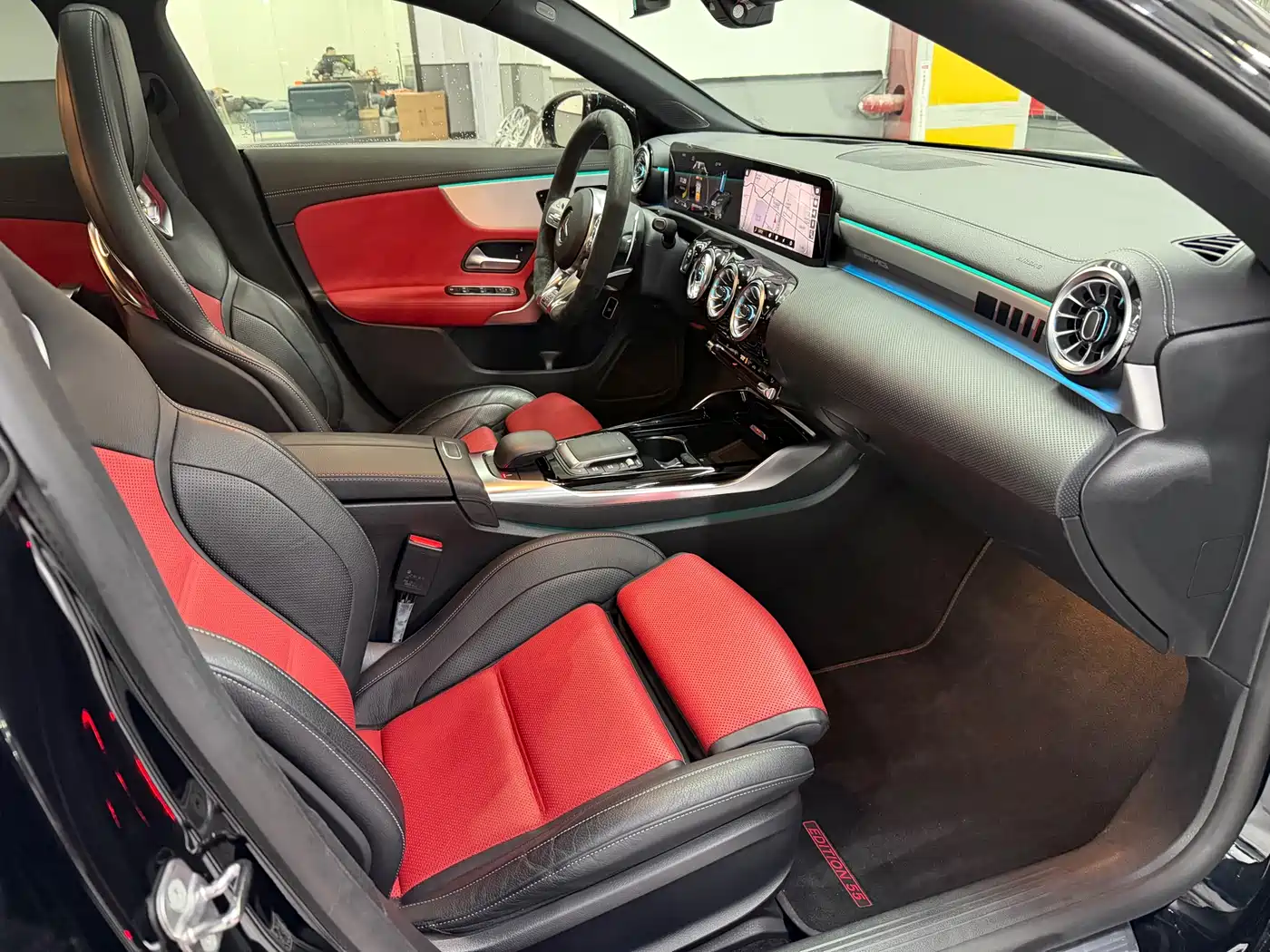 Mercedes-Benz CLA AMG 2022 AMG CLA 45 S 4MATIC+ 55th Anniversary Edition фото 13
