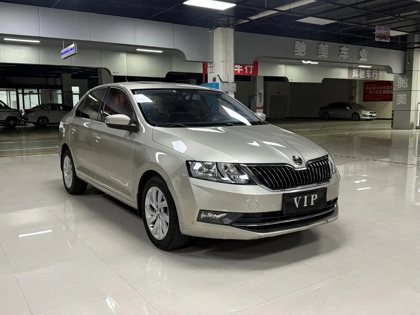 Škoda Rapid 2018 1.6L Automatic Comfort Edition фото 3