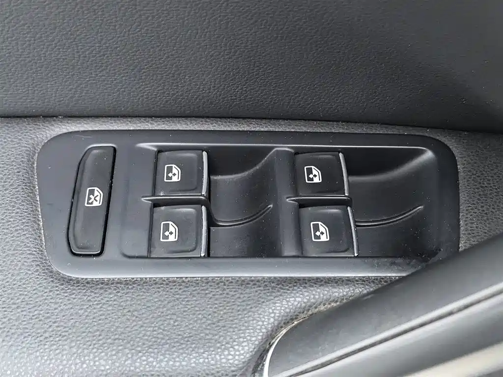 Volkswagen Golf 2019 280TSI DSG Comfort China VI фото 9
