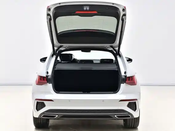 Audi A3 2023 Facelift Sportback 35 TFSI Fashion Sport фото 22