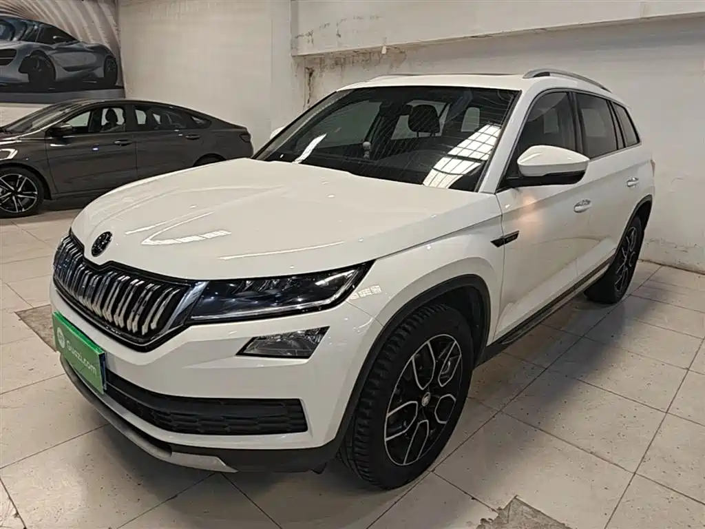 Škoda Kodiaq 2018 Facelift TSI330 7-seat 2WD Premium Luxury Edition фото 2