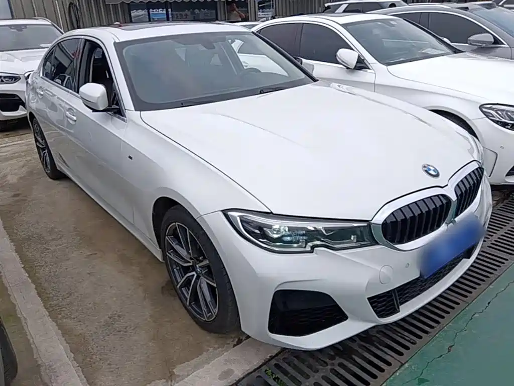 BMW 3-SERIES