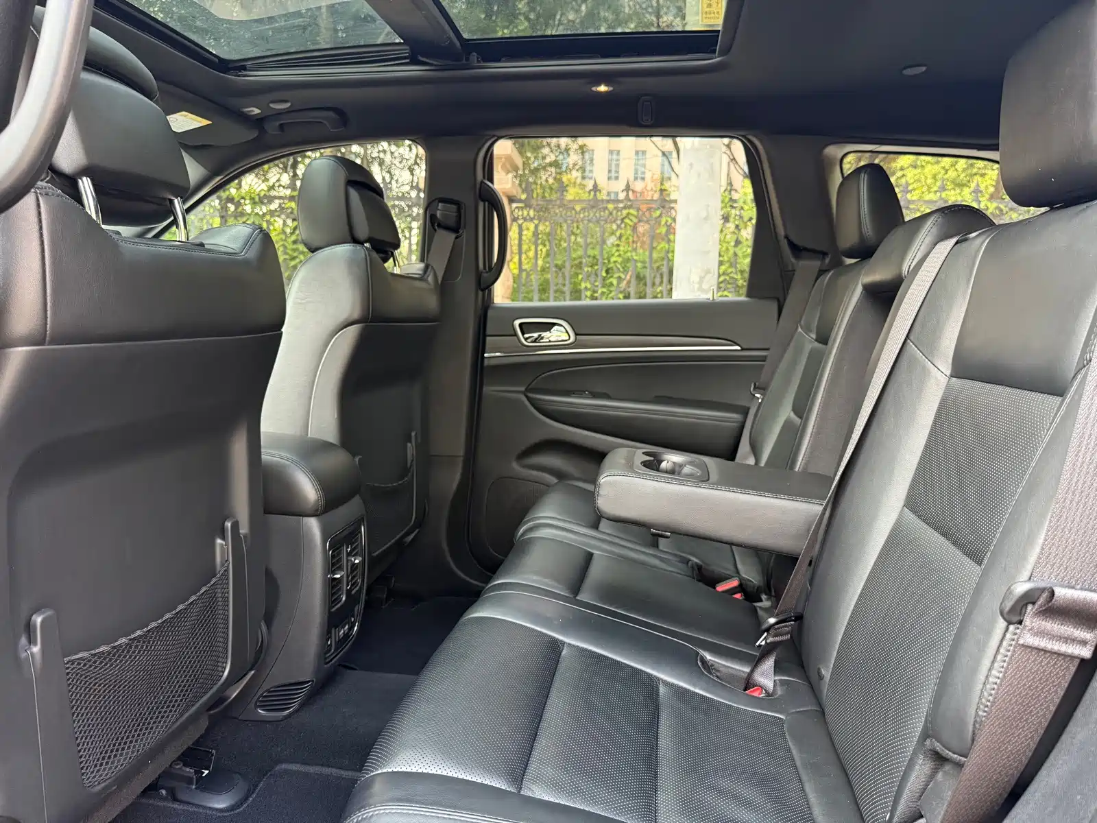 Фото 16 - Jeep Grand Cherokee (Import)