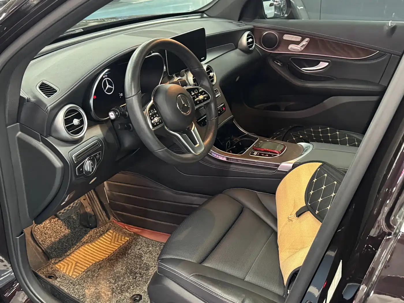 Mercedes-Benz GLC 2020 Facelift GLC 300 L 4MATIC Dynamic фото 3