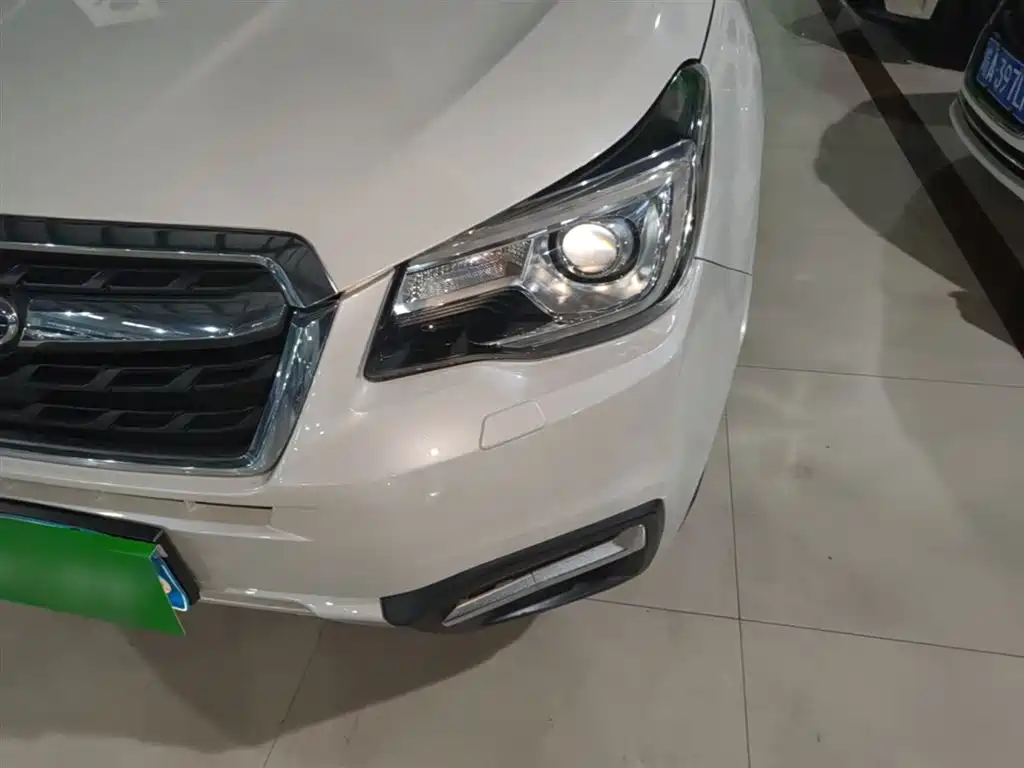 Subaru Forester 2017 2.5i Luxury Special Edition фото 24