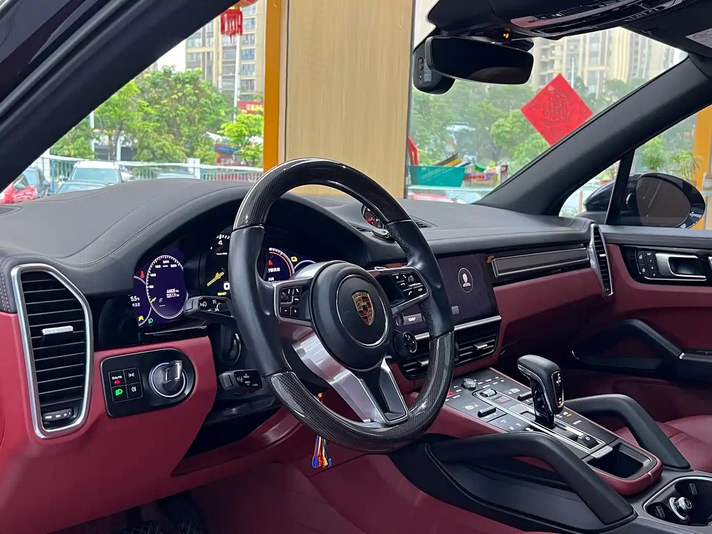 Porsche Cayenne New Energy 2023 Cayenne E-Hybrid 2.0T Platinum Edition фото 17