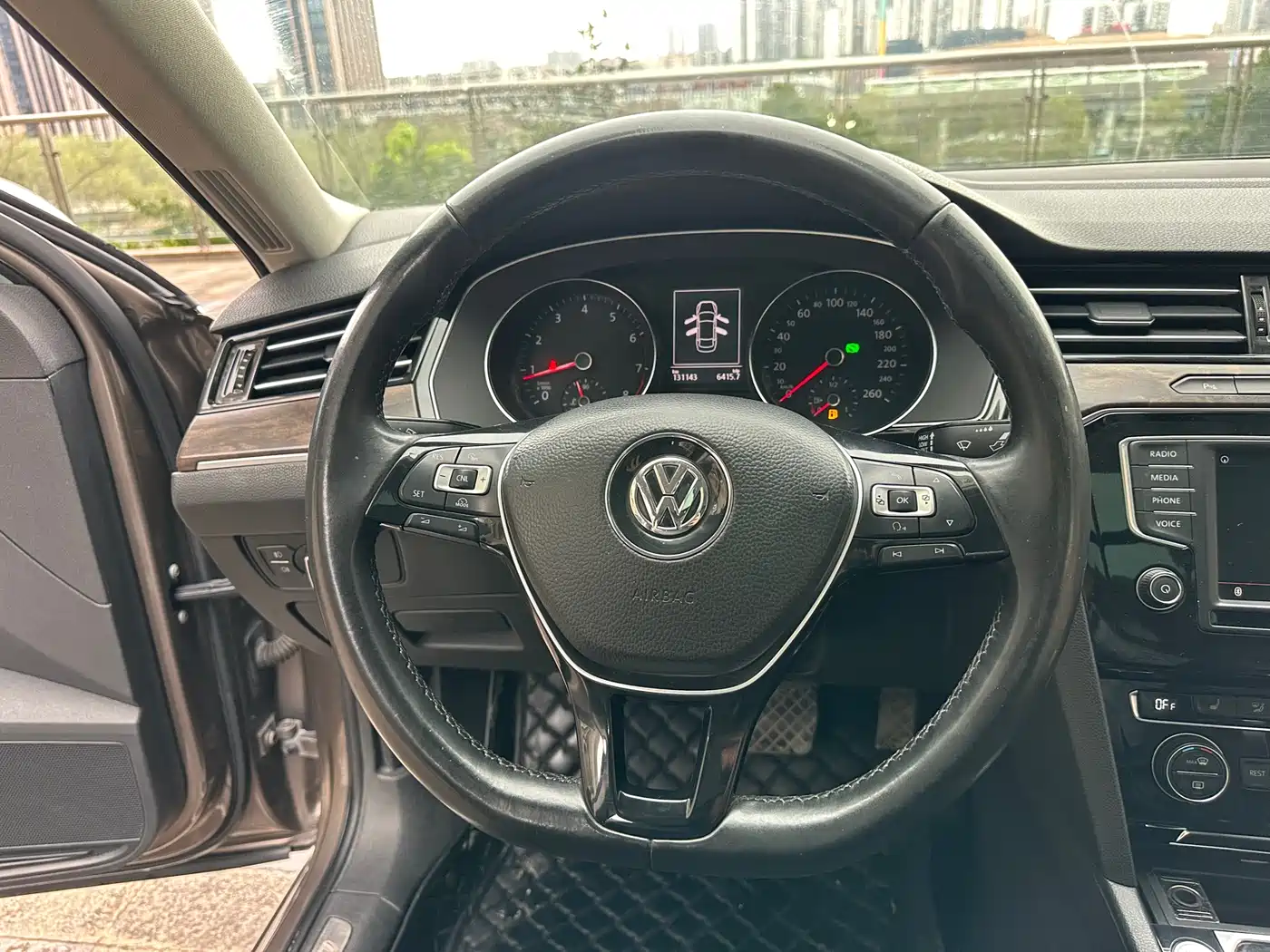 Volkswagen Magotan 2017 330TSI DSG Luxury фото 15
