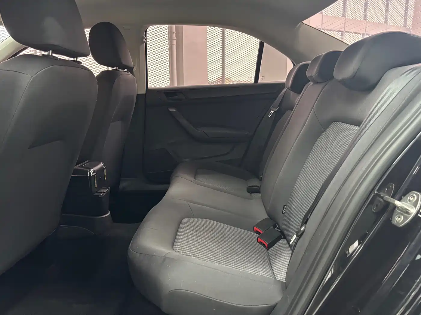 Volkswagen Santana 2016 1.6L Automatic Trend Edition фото 6