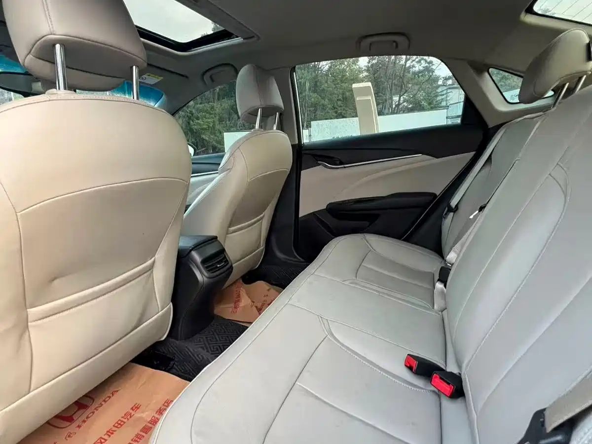 Фото 5 - Buick Excelle