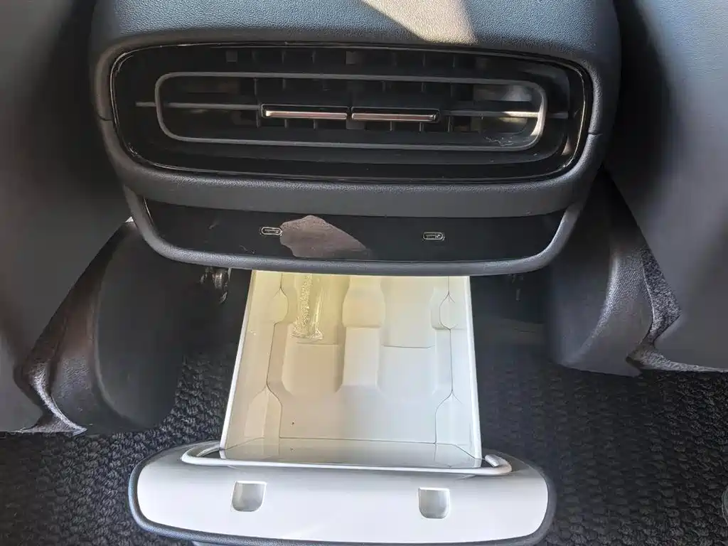 Xiaomi Auto Xiaomi SU7 2024 RWD Ultra Long Range Advanced Smart Driving Pro Edition фото 15