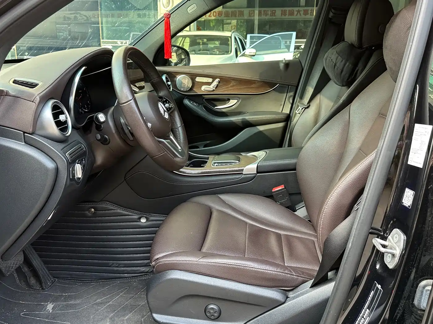 Mercedes-Benz GLC 2021 GLC 260 L 4MATIC Luxury фото 5