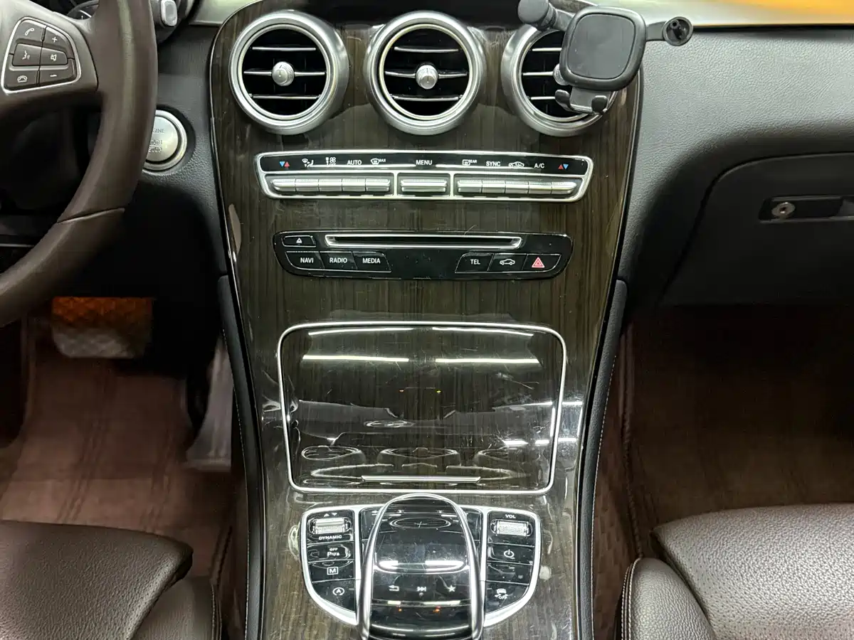 Mercedes-Benz GLC 2019 GLC 260 L 4MATIC Dynamic фото 12