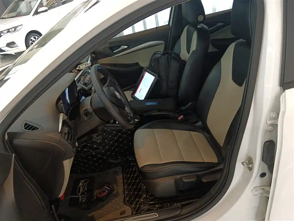 Buick Excelle 2018 15N CVT Elite фото 15