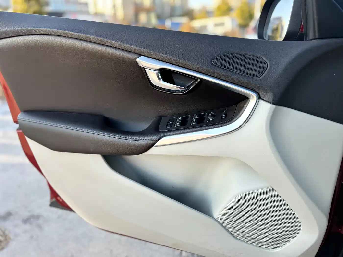 Фото 27 - Volvo V40